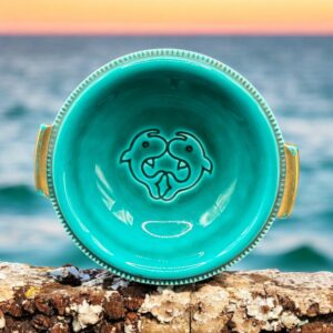 Petit Bol/Vide poche/Cendrier Verceram de couleur vert et or et des années 1950 - Décor Dauphins - Collection - Décoration