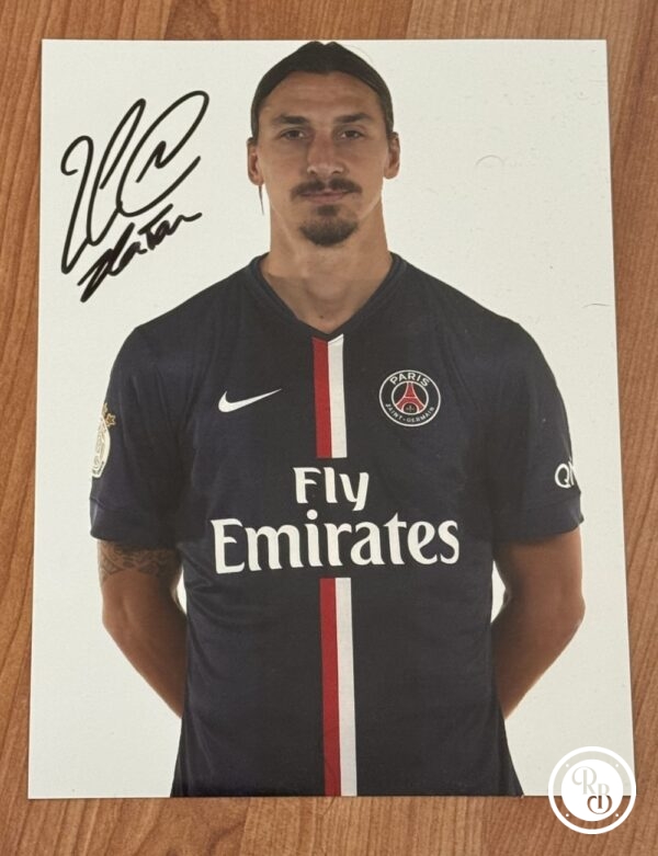 Dédicace - Autographe - Très rare et grande photo signée au feutre par Zlatan Ibrahimović - Format 15x20 - PSG - Milan - Manchester - Suède - Football