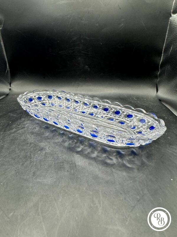 Ensemble garniture de toilette en cristal moulé modèle Diamant pierreries de la Maison Baccarat - Décor de motifs pointes de diamants avec rehauts d’émaux bleus - Signé - Vers 1900/1910 - Collection - Décoration – Image 25