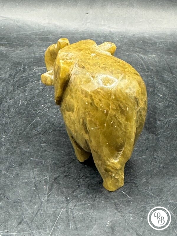 Ancienne miniature d'Eléphant en pierre dure (marron vert) réalisée et sculptée à la main - Asie - Datant des années 80 - Collection - Décoration - Vintage – Image 3