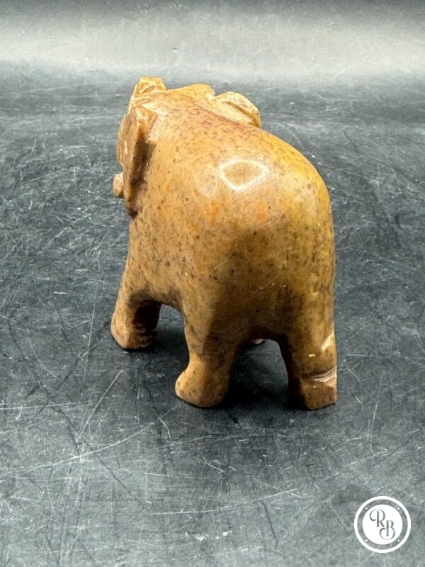 Ancienne miniature d'Eléphant en pierre dure (marron clair) réalisée et sculptée à la main - Asie - Datant des années 80 - Collection - Décoration - Vintage – Image 4