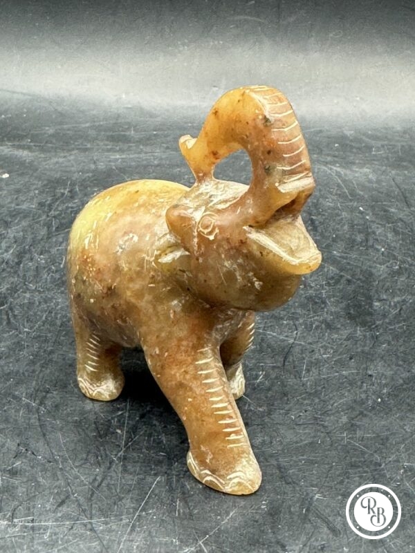 Ancienne miniature d'Eléphant en pierre dure (Jade) réalisée et sculptée à la main - Asie - Datant des années 80 - Collection - Décoration - Vintage – Image 3