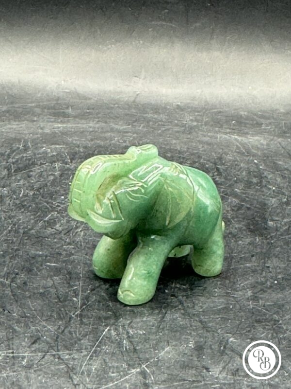 Ancienne miniature d'Eléphant en pierre dure (Jade verte naturelle) réalisée et sculptée à la main - Asie - Datant des années 80 - Collection - Décoration - Vintage – Image 2