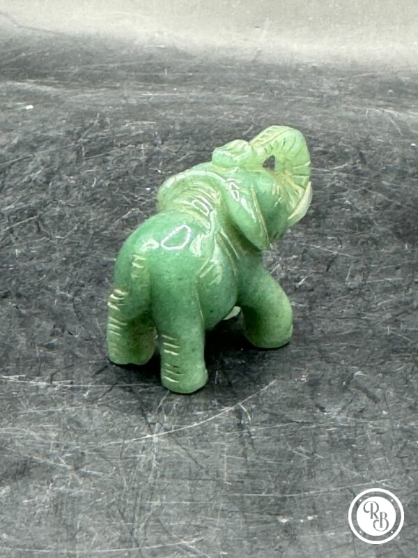 Ancienne miniature d'Eléphant en pierre dure (Jade verte naturelle) réalisée et sculptée à la main - Asie - Datant des années 80 - Collection - Décoration - Vintage – Image 4