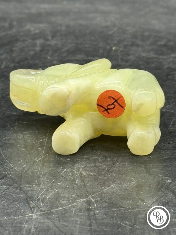 Ancienne miniature d'Eléphant en pierre dure (Jade citron) réalisée et sculptée à la main - Asie - Datant des années 80 - Collection - Décoration - Vintage – Image 6