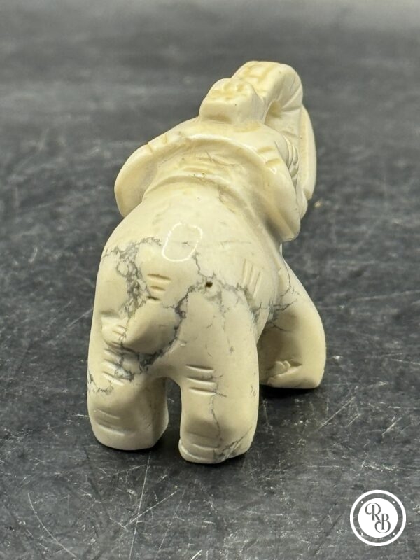Ancienne miniature d'Eléphant en pierre dure (blanche) réalisée et sculptée à la main - Asie - Datant des années 80 - Collection - Décoration - Vintage – Image 5