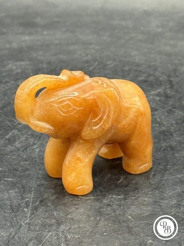 Ancienne miniature d'Eléphant en pierre dure (orange naturel) réalisée et sculptée à la main - Asie - Datant des années 80 - Collection - Décoration - Vintage – Image 2