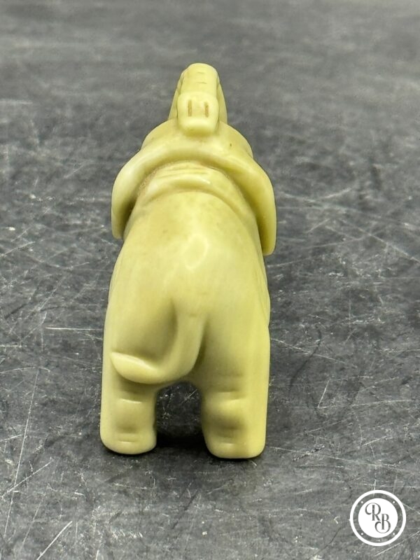 Ancienne miniature d'Eléphant en pierre dure (vert naturel) réalisée et sculptée à la main - Asie - Datant des années 80 - Collection - Décoration - Vintage – Image 5