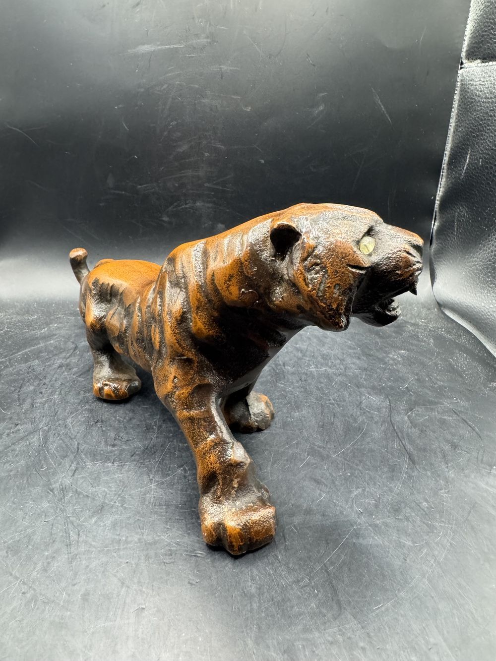 Rare ancienne et imposante statuette japonaise en bronze d'un tigre rugissant - Sculpture d'art - Epoque fin 19ème - Décoration - Collection - 28cm – Image 3