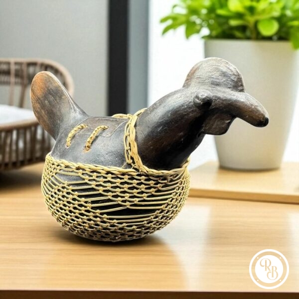 Ancienne Poule en bois exotique des 70 - Décoration - Collection