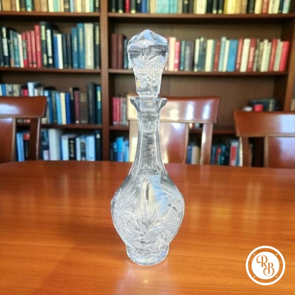 Ancienne et imposante Carafe à décanter en Cristal de Bohème et son incroyable bouchon - L'ensemble est taillé et poli magnifiquement à la main - Collection - Décoration – Image 10