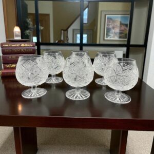 Ensemble de 6 beaux verres en cristal - A Cognac ou à Brandy - Décor aux motifs travaillés - Vintage des années 70/80 - Collection - Décoration