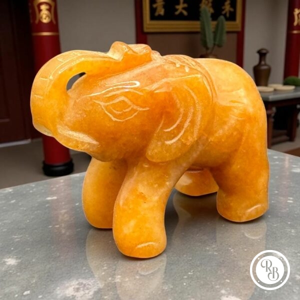 Ancienne miniature d'Eléphant en pierre dure (orange naturel) réalisée et sculptée à la main - Asie - Datant des années 80 - Collection - Décoration - Vintage