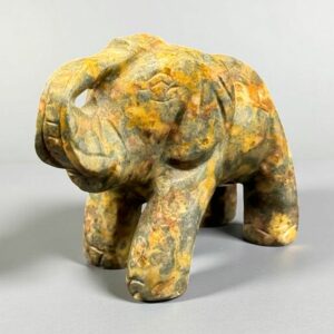 Ancienne miniature d'Eléphant en pierre dure (bicolore) réalisée et sculptée à la main - Asie - Datant des années 80 - Collection - Décoration - Vintage