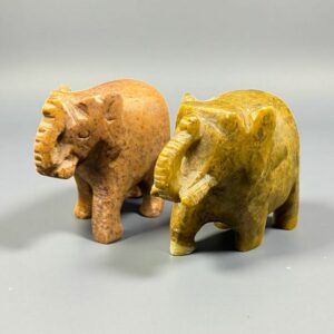Anciennes miniatures lot/duo d'Eléphants en pierre dure (marron clair) réalisées et sculptées à la main - Asie - Datant des années 80 - Collection - Décoration - Vintage