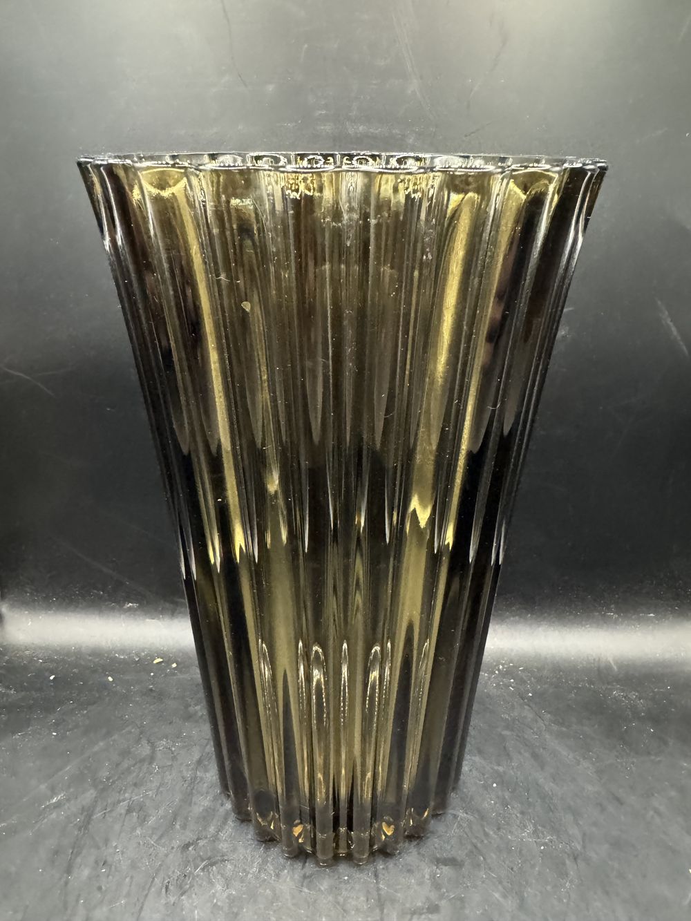 Magnifique grand vase en verre fumé datant des années 70 - Made in France - Hauteur 24cm - Décoration - Collection - Vintage – Image 8