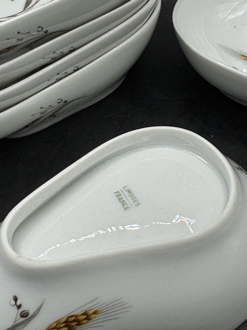 Ancien service à avocats : 6 coupelles en porcelaine de Limoges - Décor floral à la main - France - Vers 1970 - Collection - Déco – Image 3