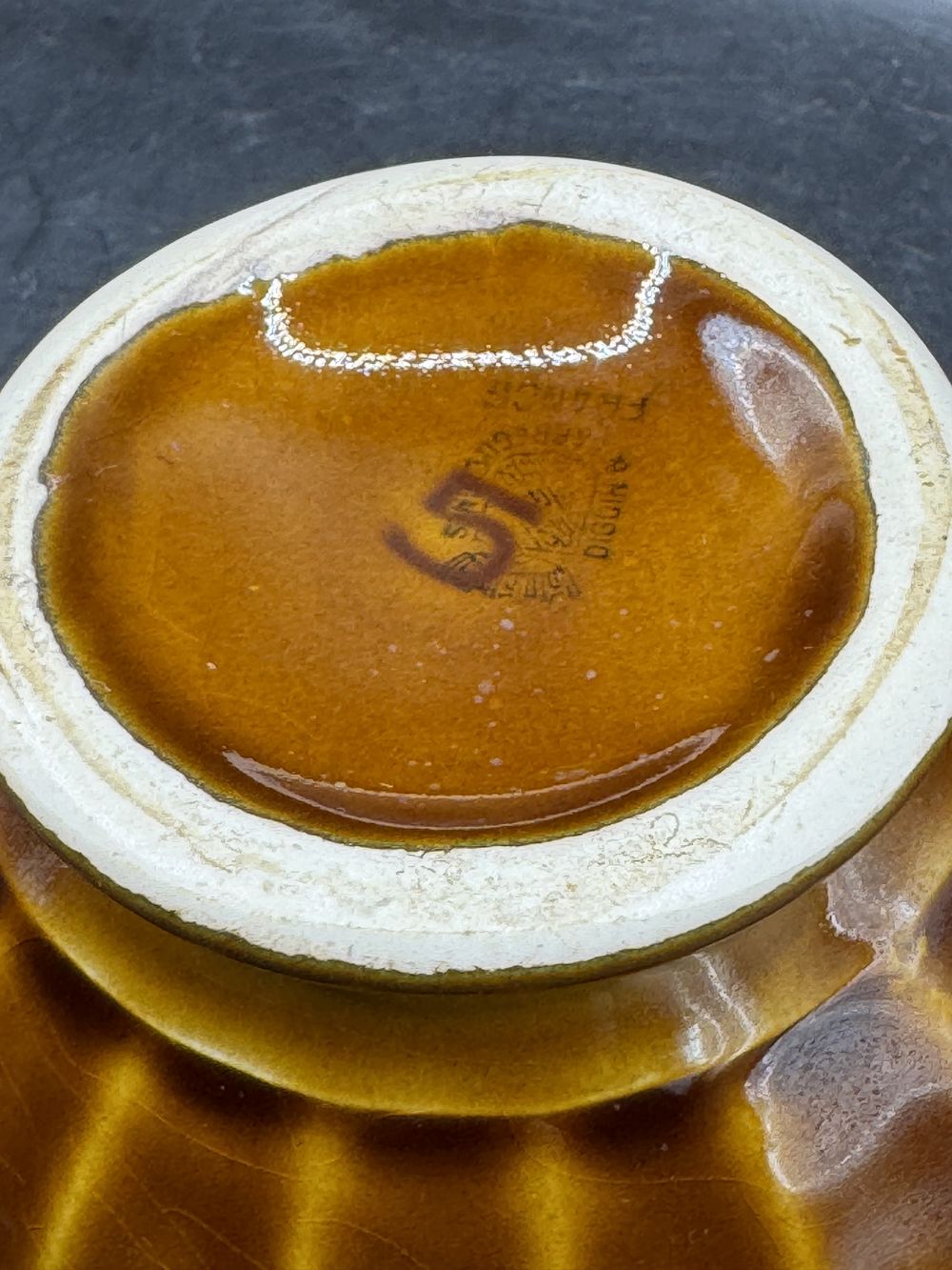 Bol à godons (à facettes) - Assez ancien - Café au Lait - En céramique marron - Estampillé Digoin-Sarreguemines - Décoration - Collection – Image 6