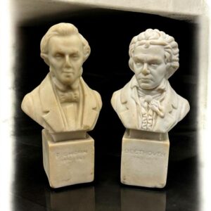 Ensemble/duo de petits bustes anciens en pierre représentant Beethoven et Frédéric Chopin - Signé l.e. - Décoration - Collection