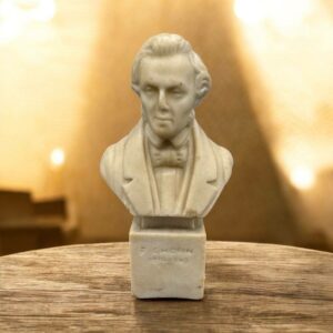 Rare petit buste ancien en pierre représentant Frédéric Chopin - Signé l.e. - Décoration - Collection