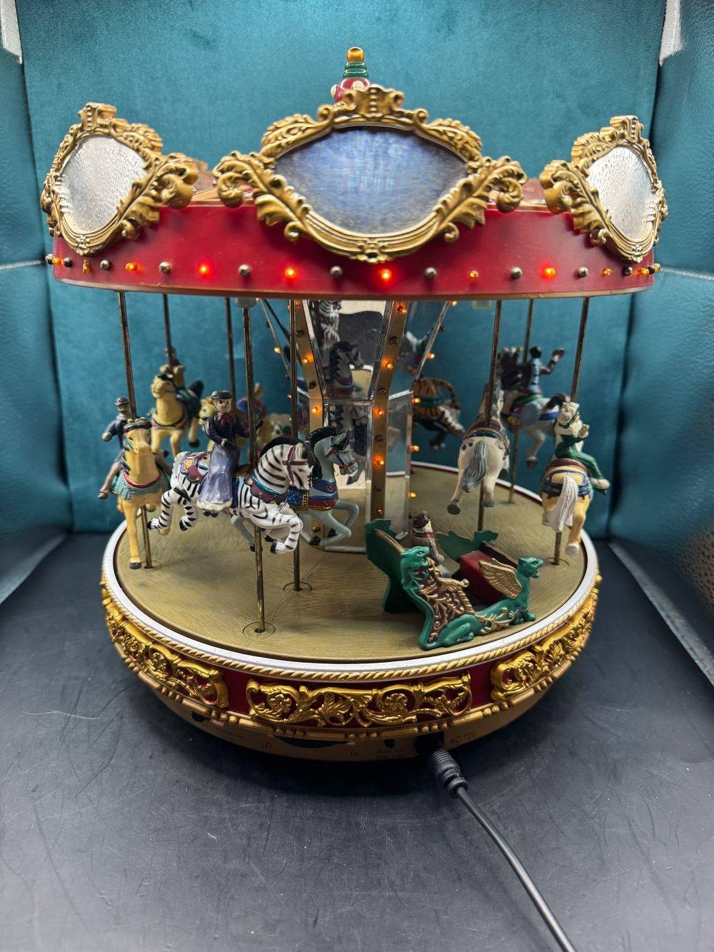 Ancien Carrousel à trois étages "Mr Noël-Mr. Christmas - Holiday Around The Carousel” - 1996 - Vintage - Animations et lumières - Joue plusieurs chansons - Décoration - Collection - Cadeau - Sapin