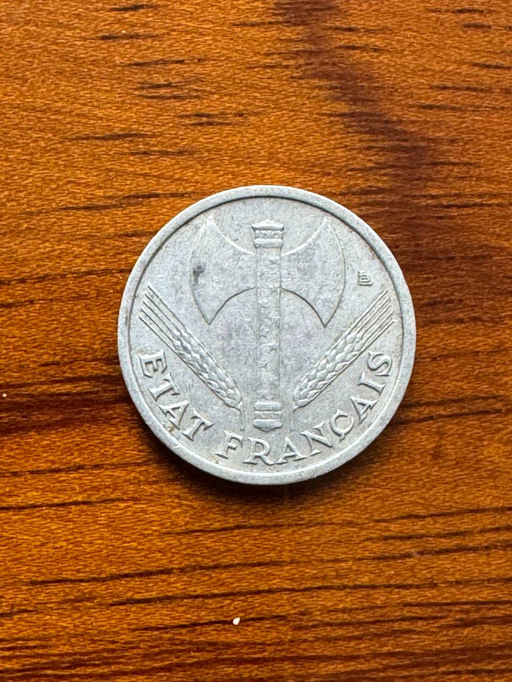 Pièce de monnaie de 50 centimes - Francisque - Légère - Datant de 1942 - Collection - Numismate