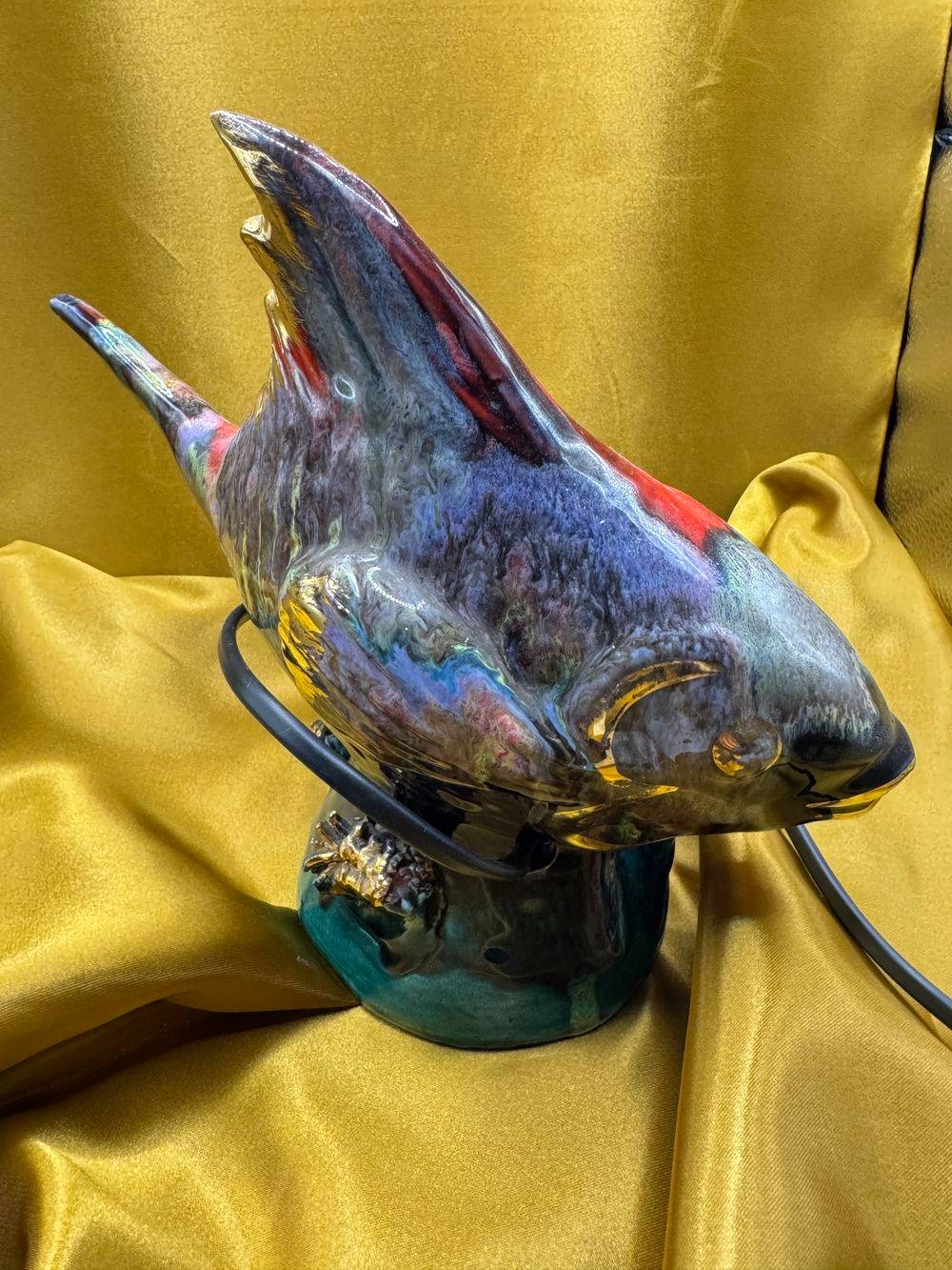 Superbe lampe poisson Vallauris des années 70 - En excellent état - Electrification parfaitement fonctionnelle et récente - Collection - Décoration - Vintage – Image 4