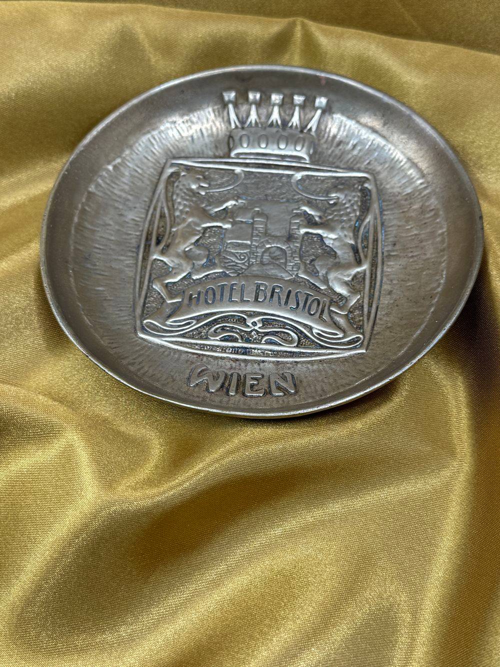 Magnifique et rare ancienne coupelle à monnaie en bronze de l'Hôtel Bristol à Vienne - Par Berndorf dans les années 1920 - Décoration - Collection – Image 3