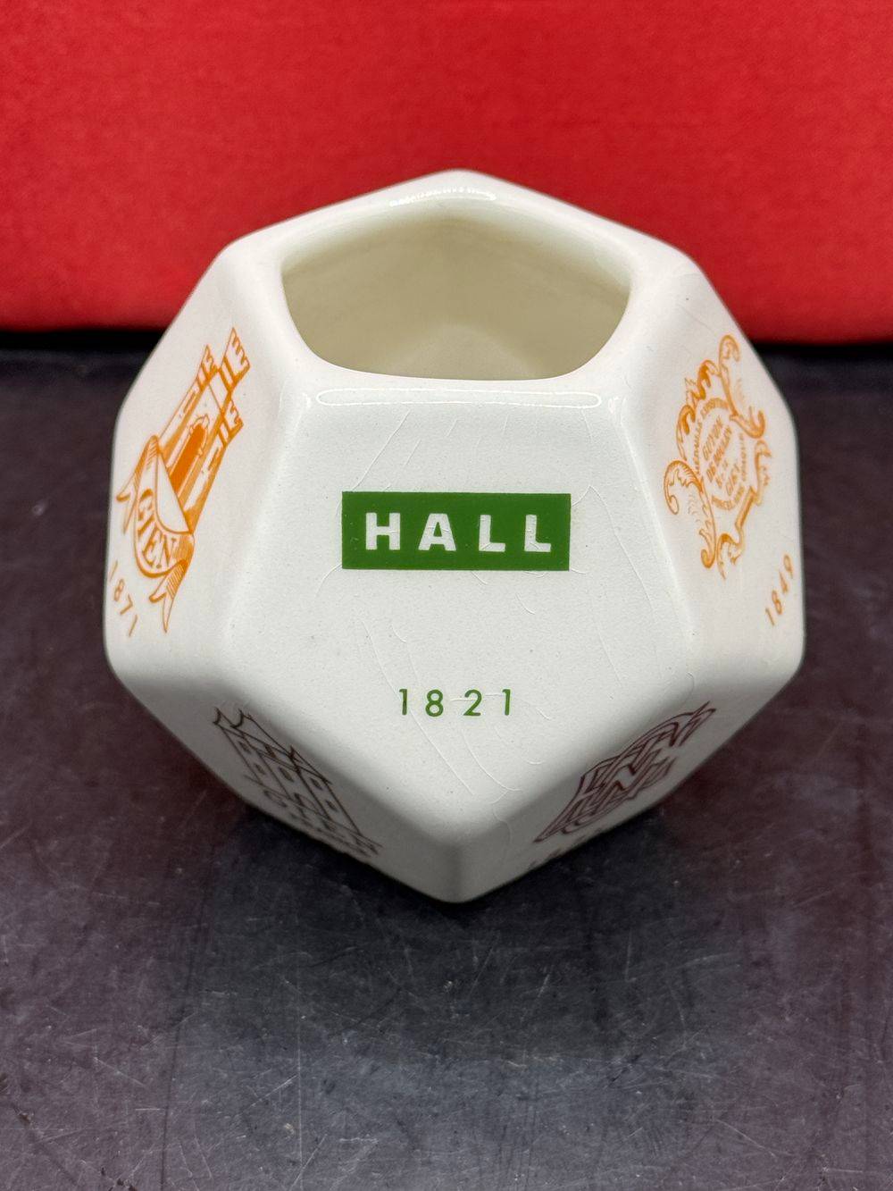 Introuvable petit Pot à onze faces de la faïencerie Gien représentant les estampilles les plus emblématiques de la maison - En porcelaine - Décoration - Collection – Image 6