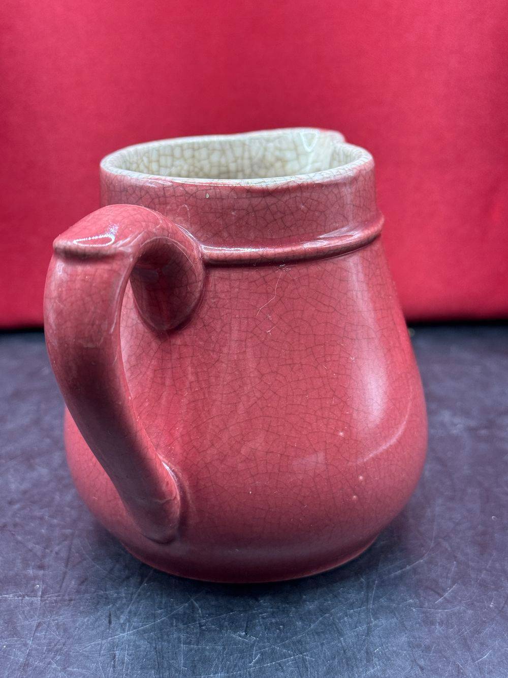 Charmant petit pichet en céramique craquelée - De couleur rose - Numéroté - Vers 1950 - Collection - Vintage - Bistro - Bar – Image 4