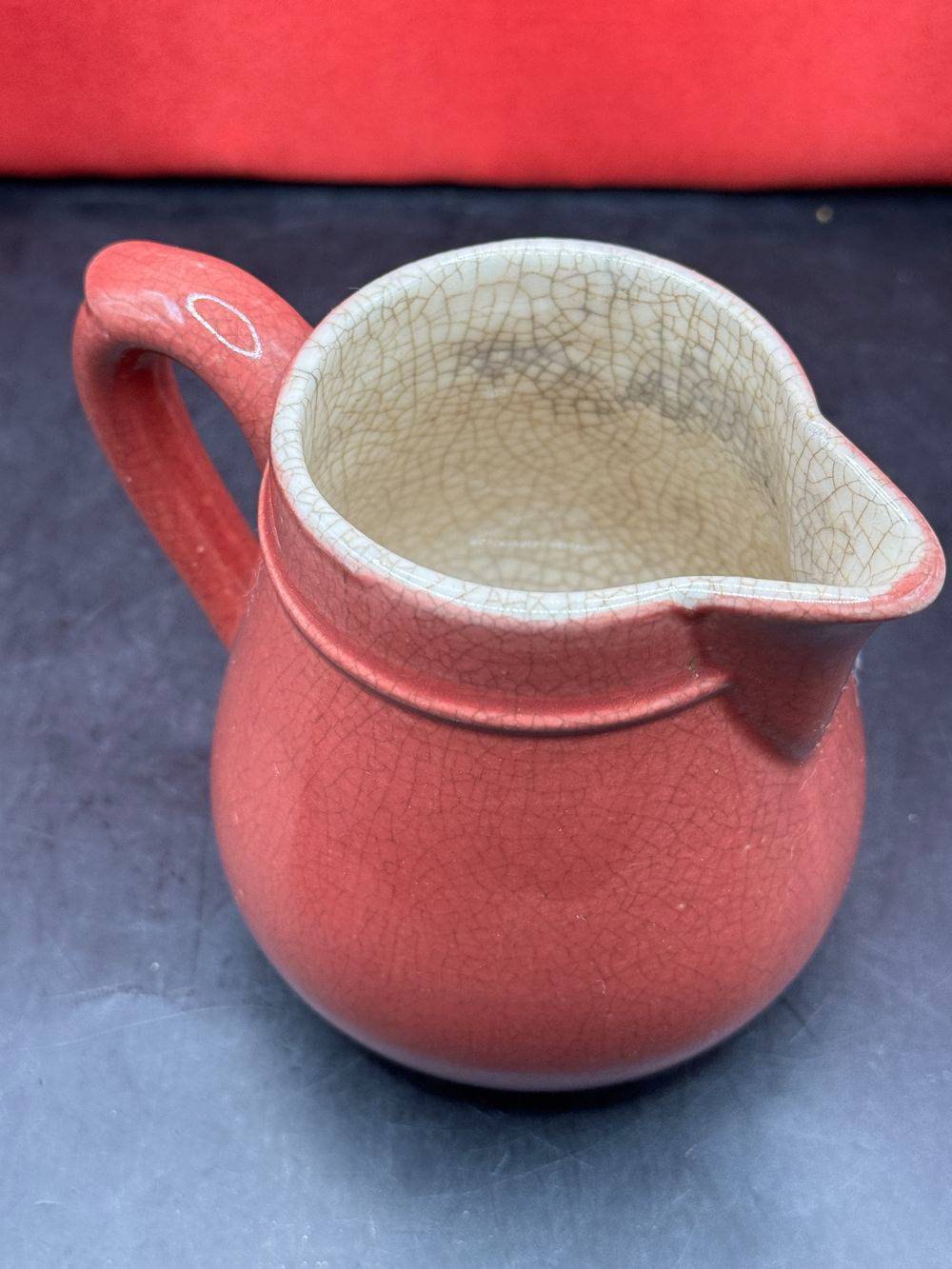 Charmant petit pichet en céramique craquelée - De couleur rose - Numéroté - Vers 1950 - Collection - Vintage - Bistro - Bar – Image 6