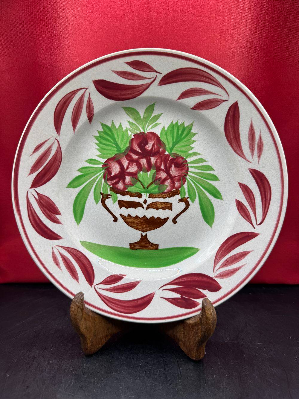 Belle assiette 19ème en faïence blanche de Sarreguemines - Décor floral et frise peints à la main - Estampillée et numérotée - Collection - Décoration – Image 4