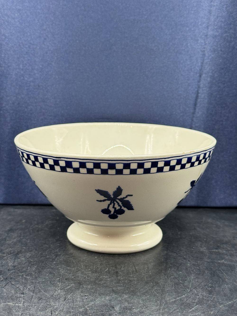 Bol en faïence - Décor floral bleu - Estampillé France - Collection - Décoration – Image 2