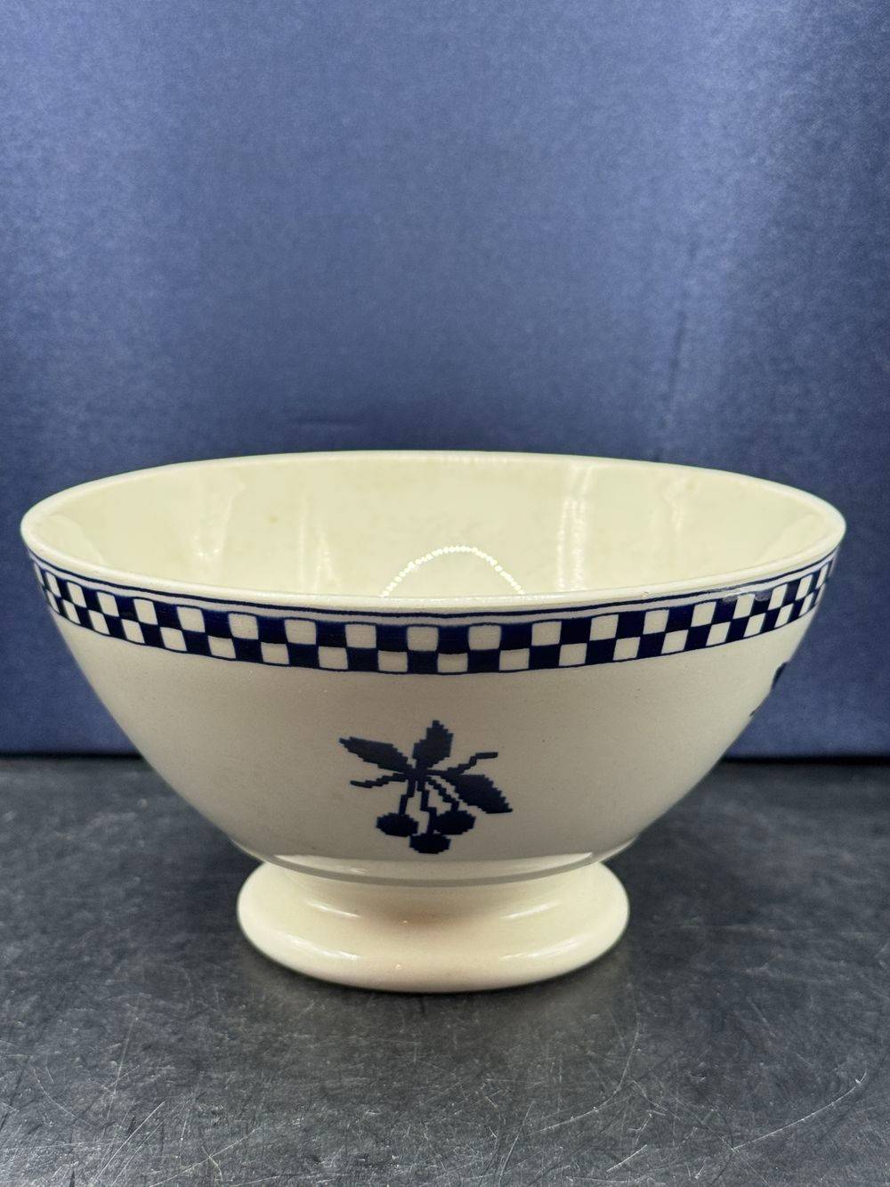 Bol en faïence - Décor floral bleu - Estampillé France - Collection - Décoration – Image 4