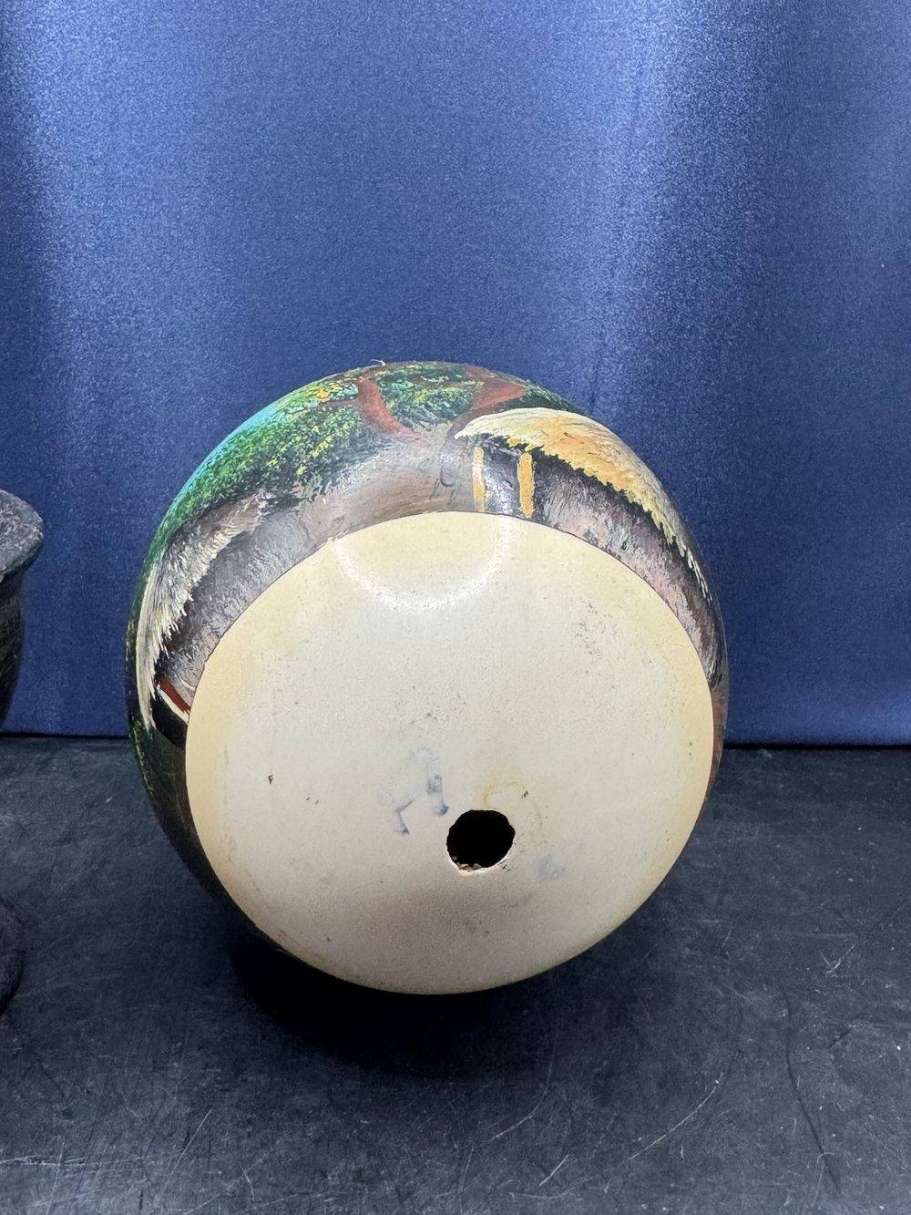 Joli Œuf d'autruche naturel sur socle et peint à la main - Décor Africain - Curiosité - Collection - Décoration – Image 6