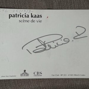 Dédicace - Autographe - Rare carte signée au feutre gris métal par Patricia Kaas - Format 10x15 - Collection