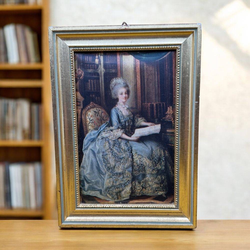 Ensemble/lot rare de 8 anciens petits cadres avec différentes reproductions sur soie - Déco - Collection – Image 8