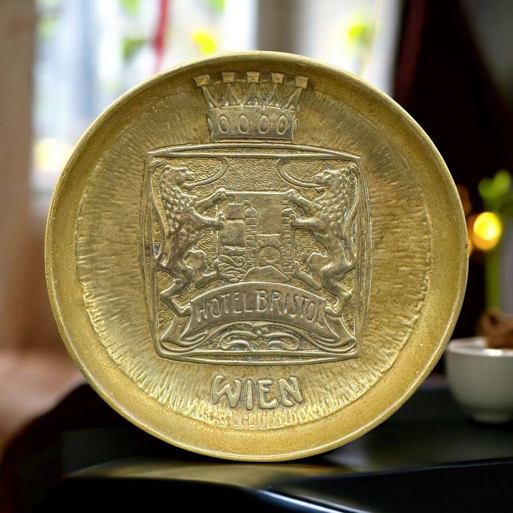 Magnifique et rare ancienne coupelle à monnaie en bronze de l'Hôtel Bristol à Vienne - Par Berndorf dans les années 1920 - Décoration - Collection