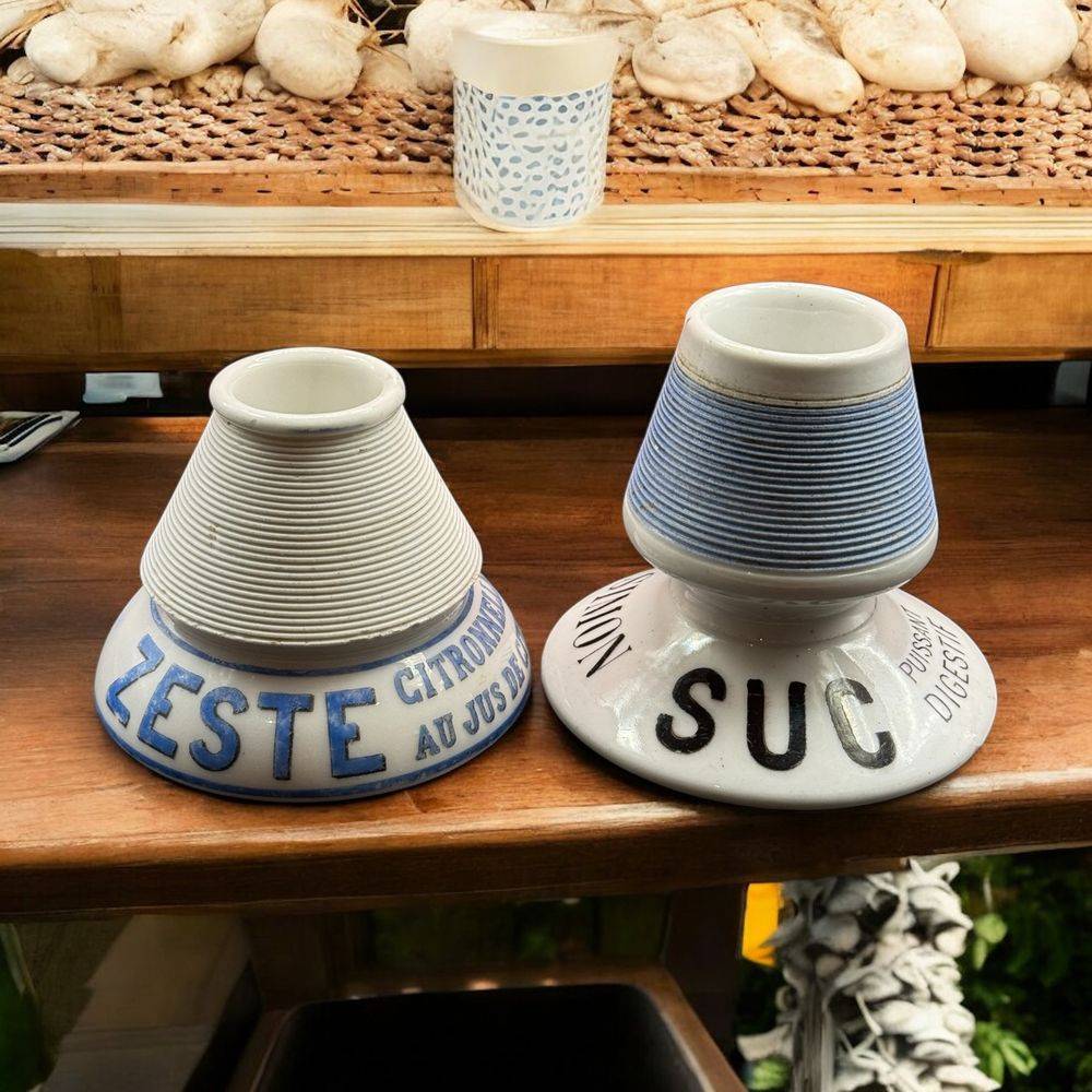 Lot de deux rare et anciens Pyrogènes publicitaires "Suc Simon, puissant digestif" et " Fournier Desmars Saint Amand Cher " Citronnelle au jus de citron - En porcelaine - Vers 1910/1920 - Décoration - Collection - Bistrot - Bar