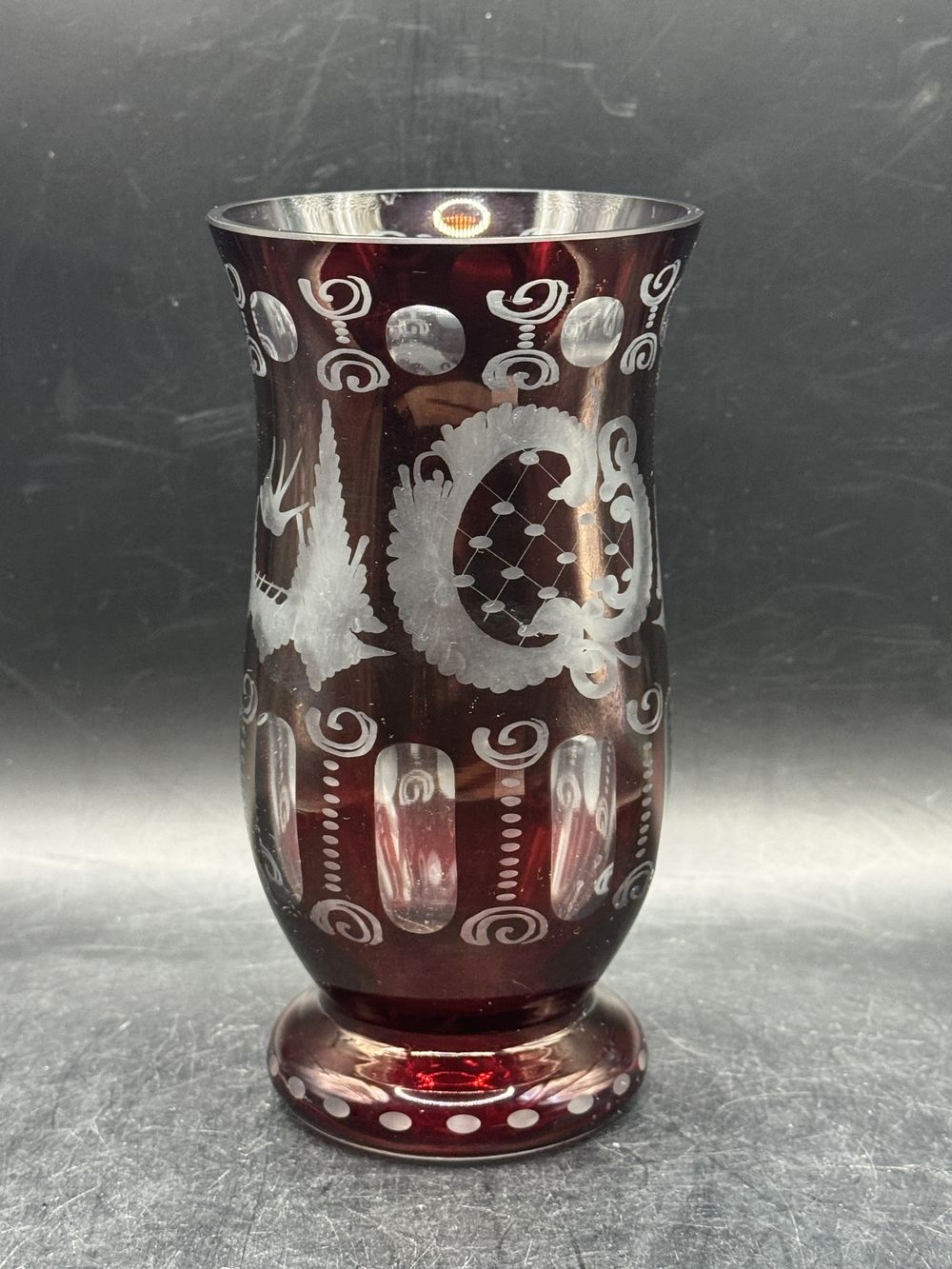 Charmant Vase en cristal ciselé de Bohême - "Egermann Tchèquie" - Vers 1970 - Rouge/Bordeaux - Collection - Décoration - Vintage – Image 4