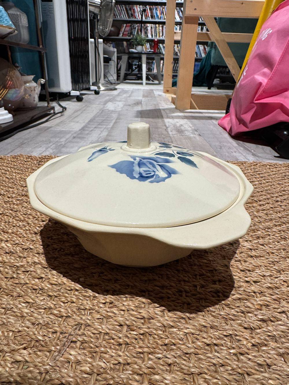 Soupière Art Déco avec couvercle - Digoin Sarreguemines - France - Vers 1930 - Superbe décor floral bleu - Estampillée - Collection - Décoration – Image 3