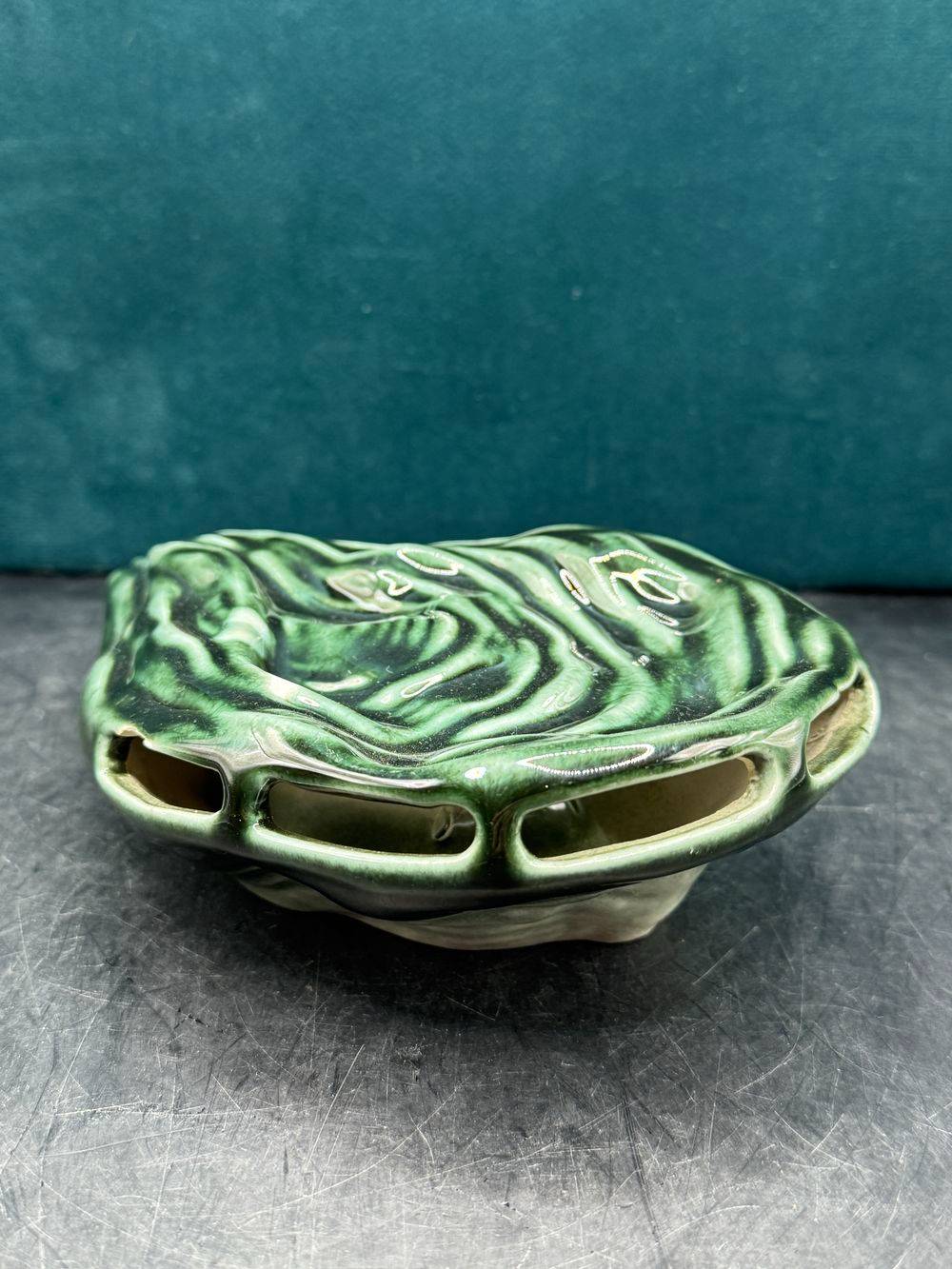 Ancienne huitre en céramique et porte fourchettes (cinq incluses)- Ensemble fabriqué par Longueville - France - Collection - Décoration – Image 4