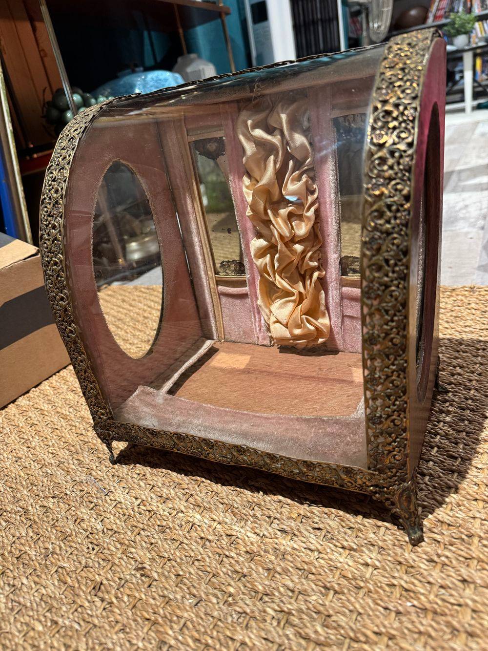 Ancien globe de Mariés datant de la fin 18ème / début 19ème avec son incroyable verre arrondi d'époque - Ornements en laiton - Collection - Décoration – Image 3