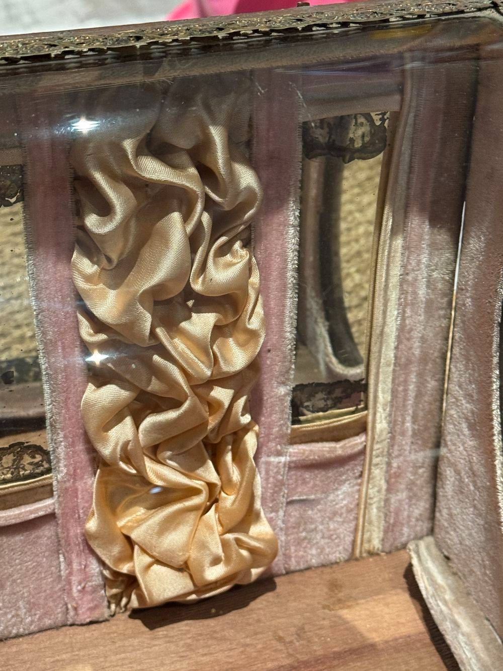 Ancien globe de Mariés datant de la fin 18ème / début 19ème avec son incroyable verre arrondi d'époque - Ornements en laiton - Collection - Décoration – Image 4