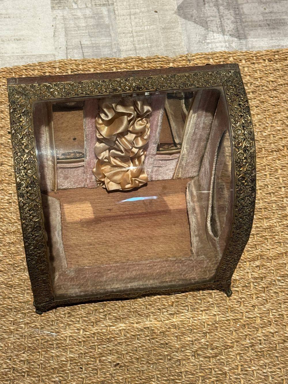 Ancien globe de Mariés datant de la fin 18ème / début 19ème avec son incroyable verre arrondi d'époque - Ornements en laiton - Collection - Décoration – Image 7