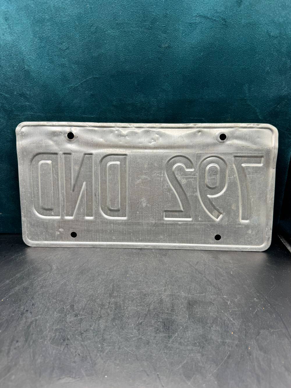 Vraie plaque originale d'immatriculation (en métal et relief) - Usa - Etats-Unis - Etat de l'Oregon - 2009 - Décoration murale pour garage - Collection – Image 3