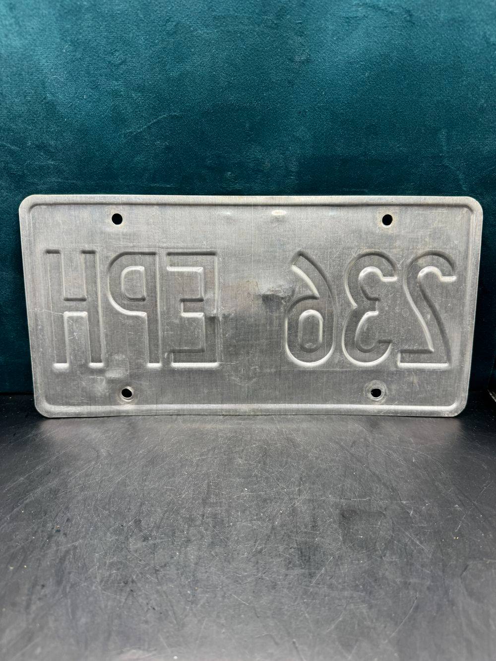 Vraie plaque originale d'immatriculation (en métal et relief) - Usa - Etats-Unis - Etat de l'Oregon - 2020 - Décoration murale pour garage - Collection – Image 3