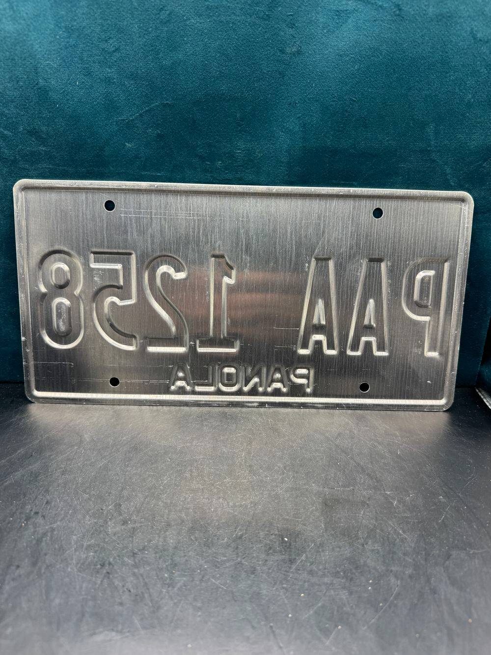 Vraie plaque originale d'immatriculation (en métal et relief) - Usa - Etats-Unis - Etat du Mississippi - Blanche - Décoration murale pour garage - Collection – Image 3