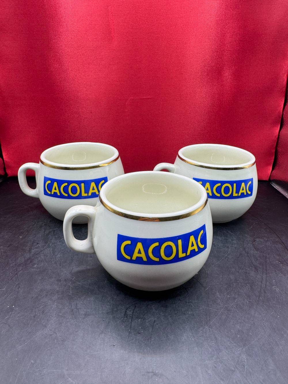 Trois anciennes tasses publicitaires à chocolat chaud - Cacolac - Porcelaine de Chauvigny avec le tour en dorure - Circa 1970 - Volume ~1.5 dl - Décoration - Collection – Image 4
