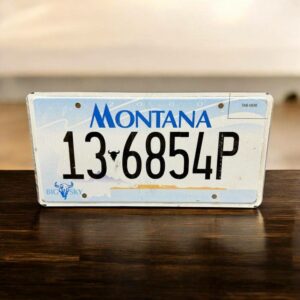 Vraie plaque originale d'immatriculation (en métal et relief) - Vintage des Usa - Etats-Unis - Etat du Montana - Blanche et bleue - Décoration murale pour garage - Collection
